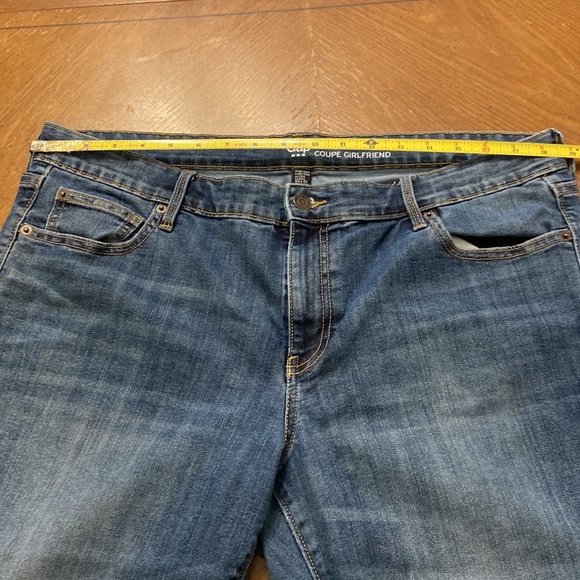 GAP Coupe Girlfriend Jeans size 16 w/ 27” inseam - Picture 4 of 14